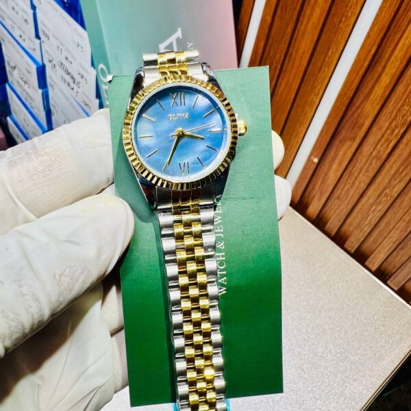 Oliya watches