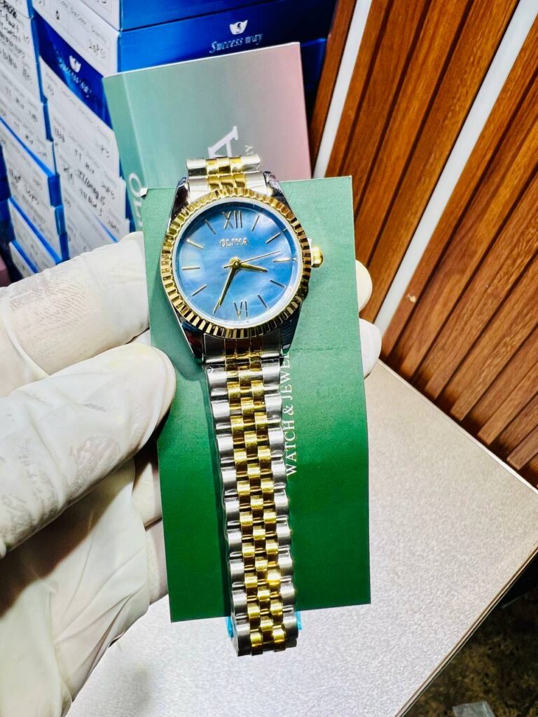 Oliya watches